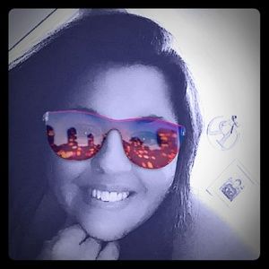 Meet your Posher, Jenny